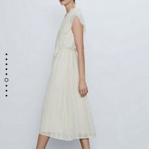NWT ZARA cream Swiss dot dress w/ embroidery